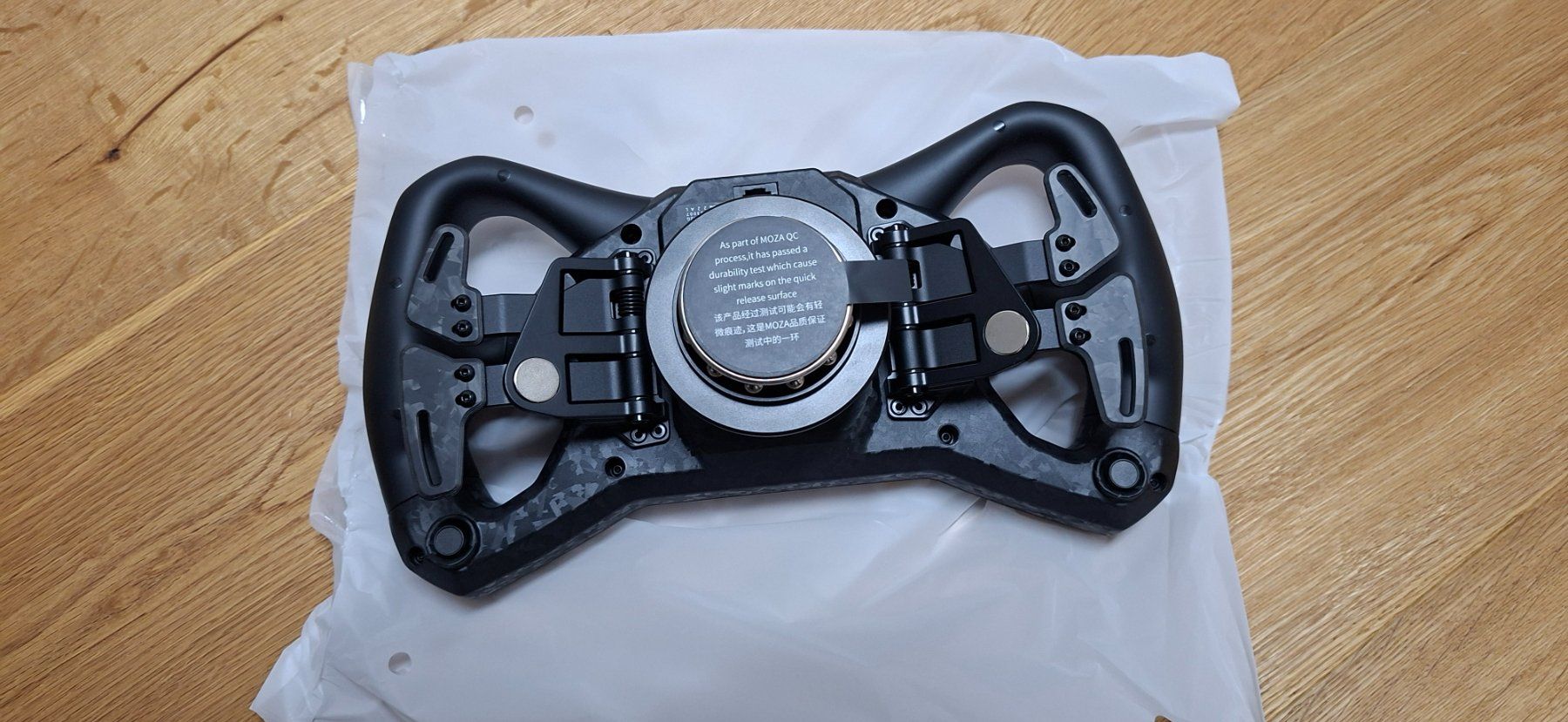 Moza Racing Controller: Moza KS Pro Lenkrad – Usato da Lungern venduto da Smokie2 2