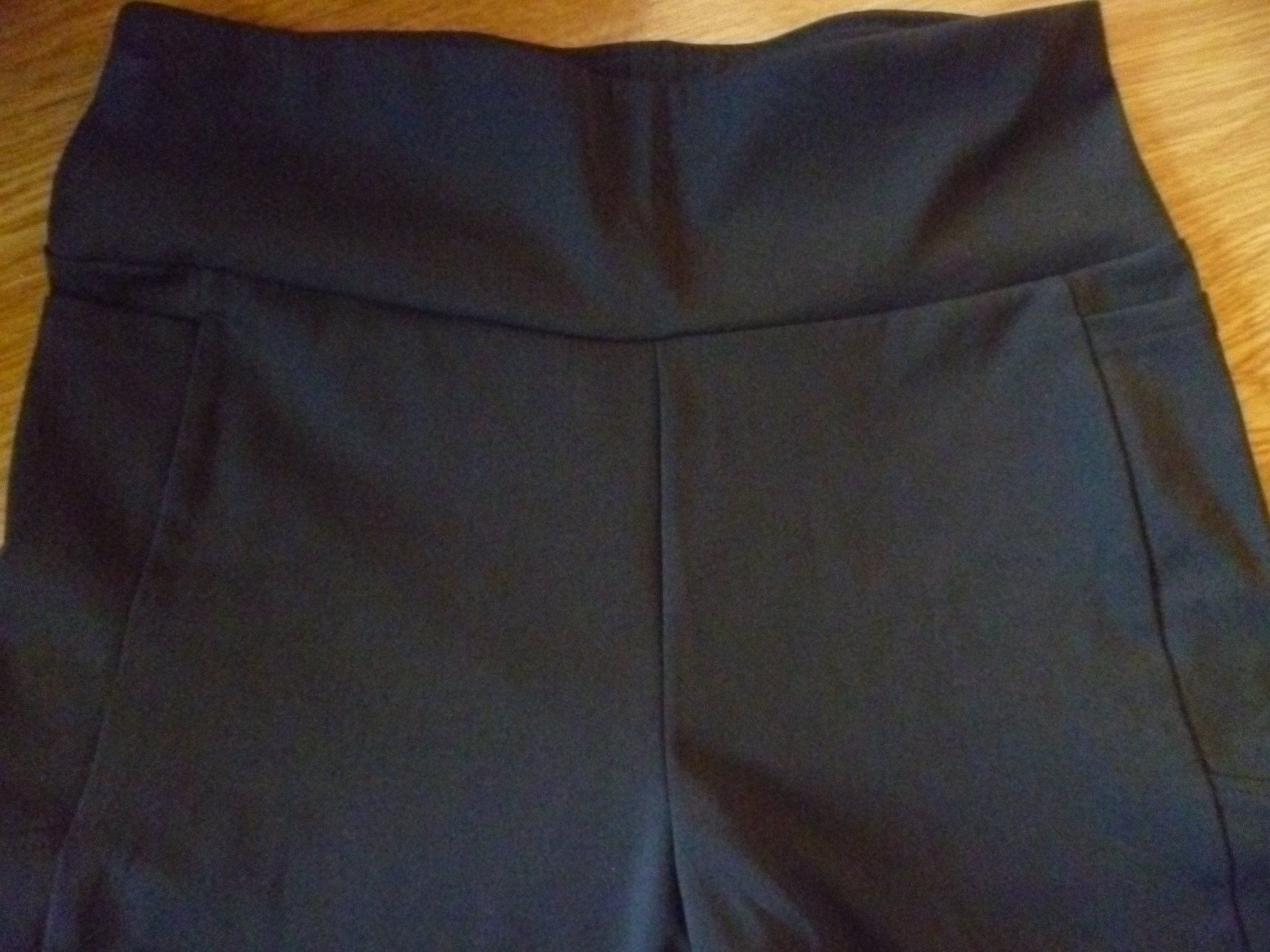 Pantaloni: Radlerhose – Usato da Bargen BE venduto da angel611 1