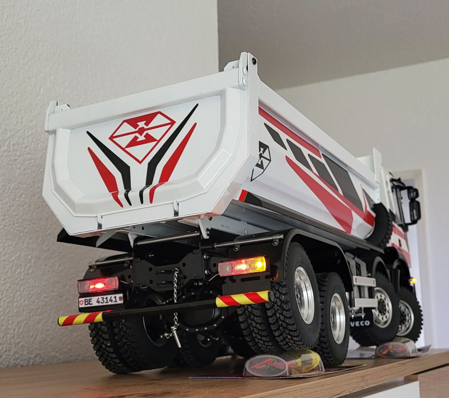 Modellismo RC: IVECO 8x8    RC-LKW RTR – Nuovo (secondo la descrizione) da Bottenwil venduto da Toyscout 4