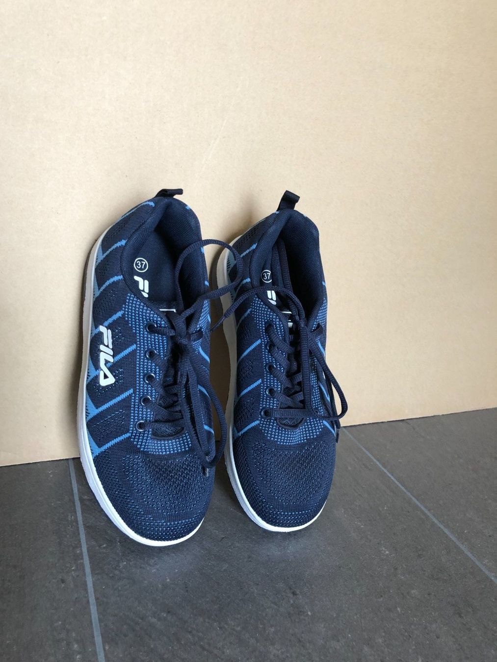 Fila Schuhe für Jungen: Fila Schuhe mit Rollen Gr. 37 – Neu (gemäss Beschreibung) aus Boppelsen von KASIBO