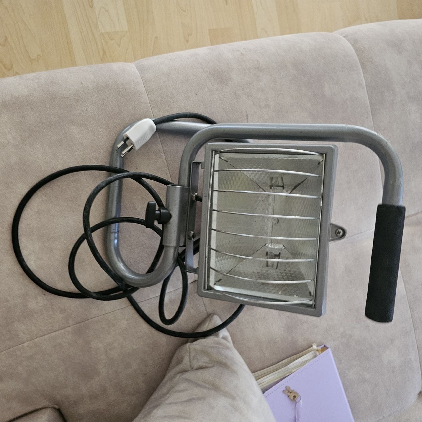 Lampade: Strahler Baustrahler Halogen Lampe mit Kabel und Stecker – Usato da wolfhalden venduto da 46464646 1