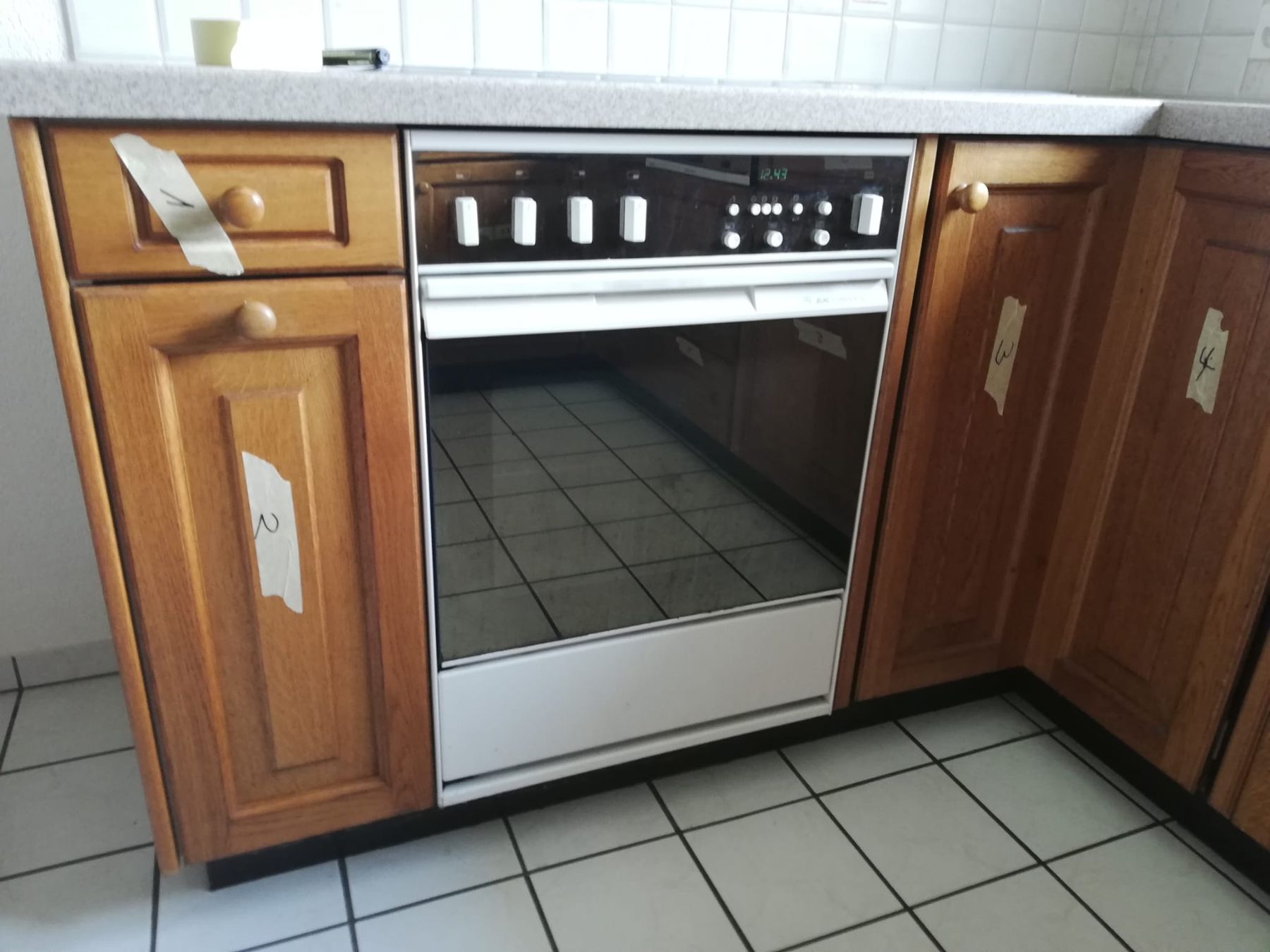 Cucine complete: KÜCHE, Eiche Massiv – Usato da Effretikon venduto da Staila09 3