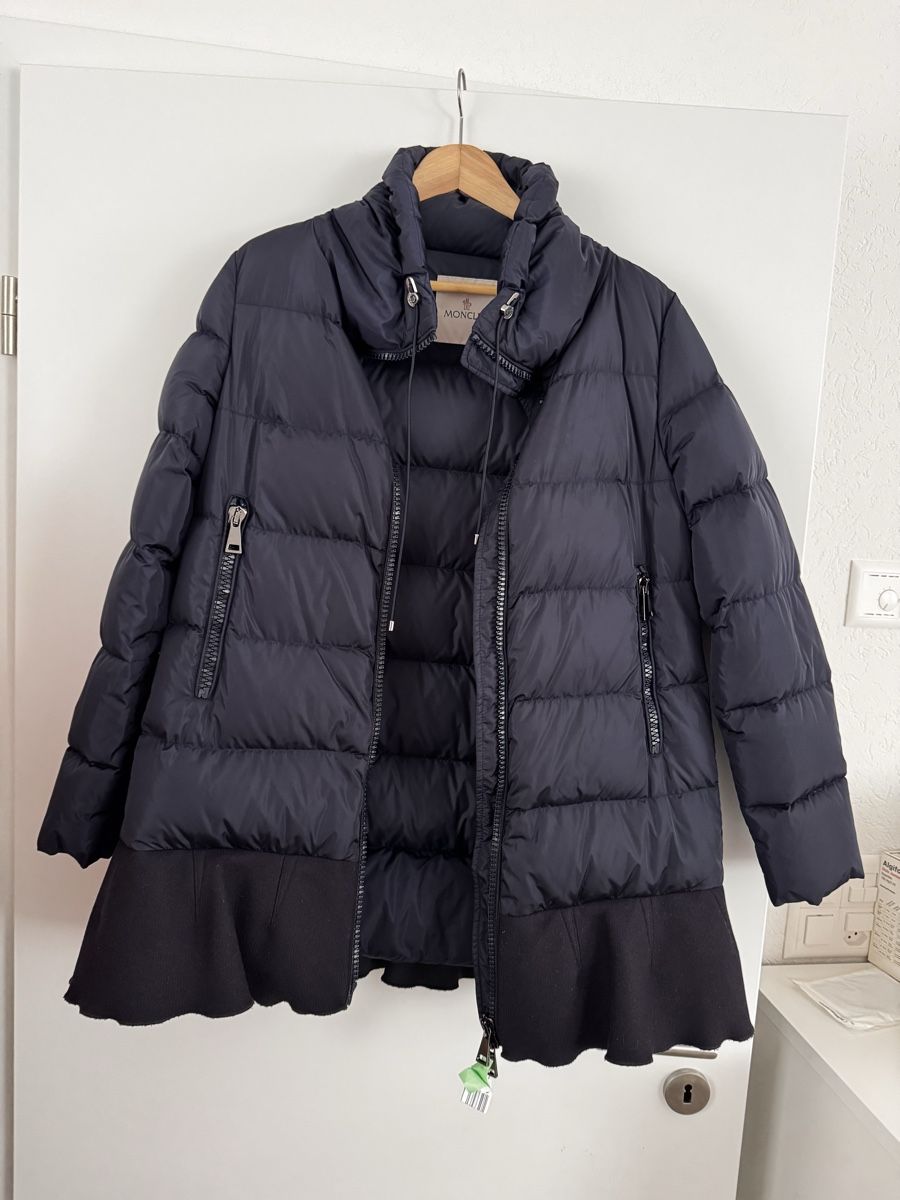 Moncler Manteaux: Moncler Daunenmantel – D'occasion à Herzogenbuchsee par SandraV