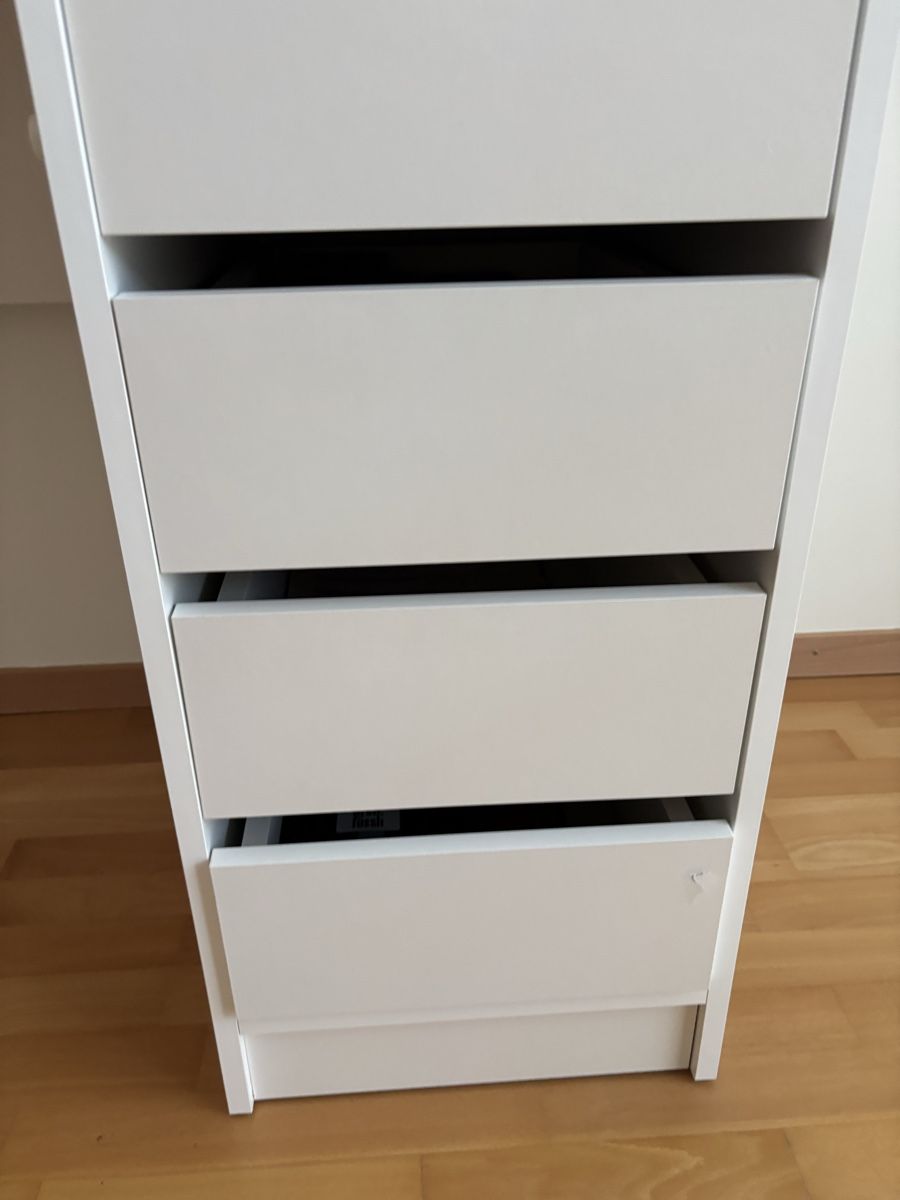 Bureaux: Schreibtisch – D'occasion à Forch par Jasm222 1
