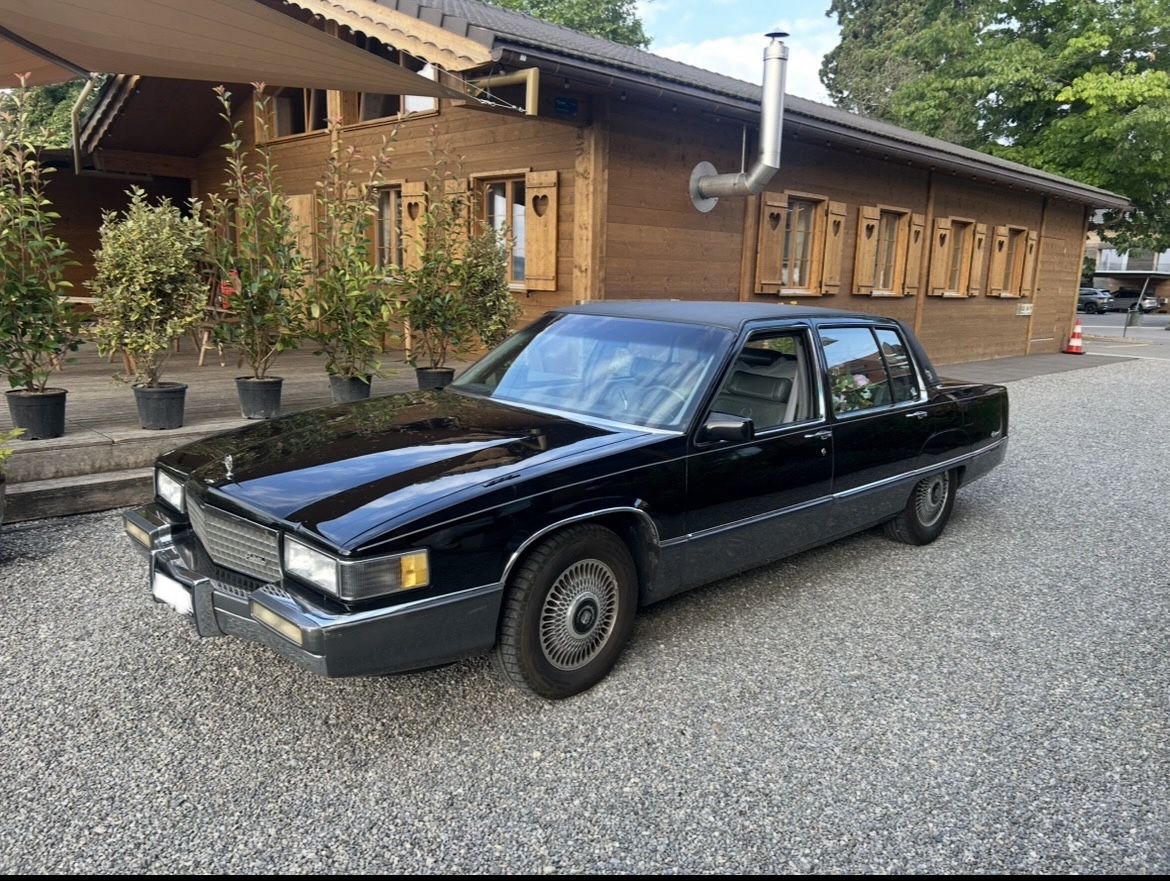 Automobili: Cadillac Fleetwood 1989 mit MFK – Usato da Zufikon venduto da dar_6cwb