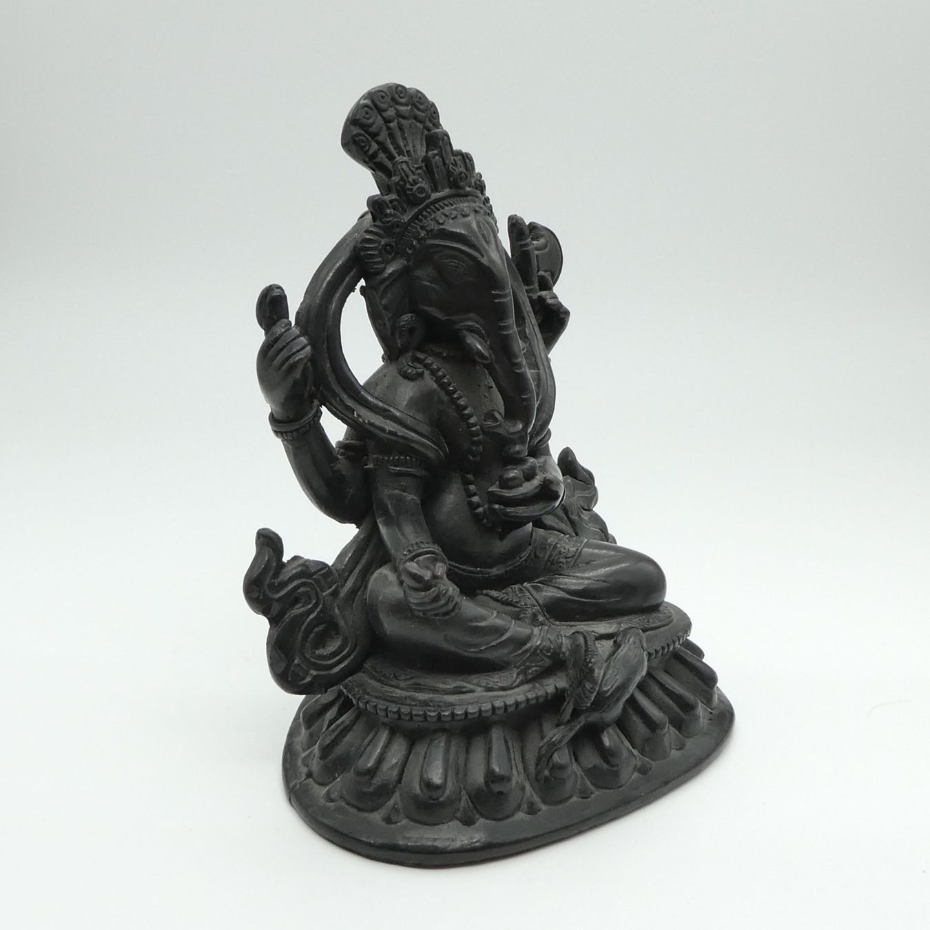 Skulpturen & Statuen: Dunkle Ganesha-Statue – Gebraucht aus Volketswil von brockipfannenstil 7