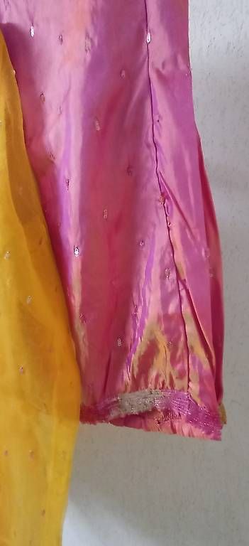 Vestiti: Indische Kleidung Punjabi – Nuovo (secondo la descrizione) da Waltenschwil venduto da Cassie11 1