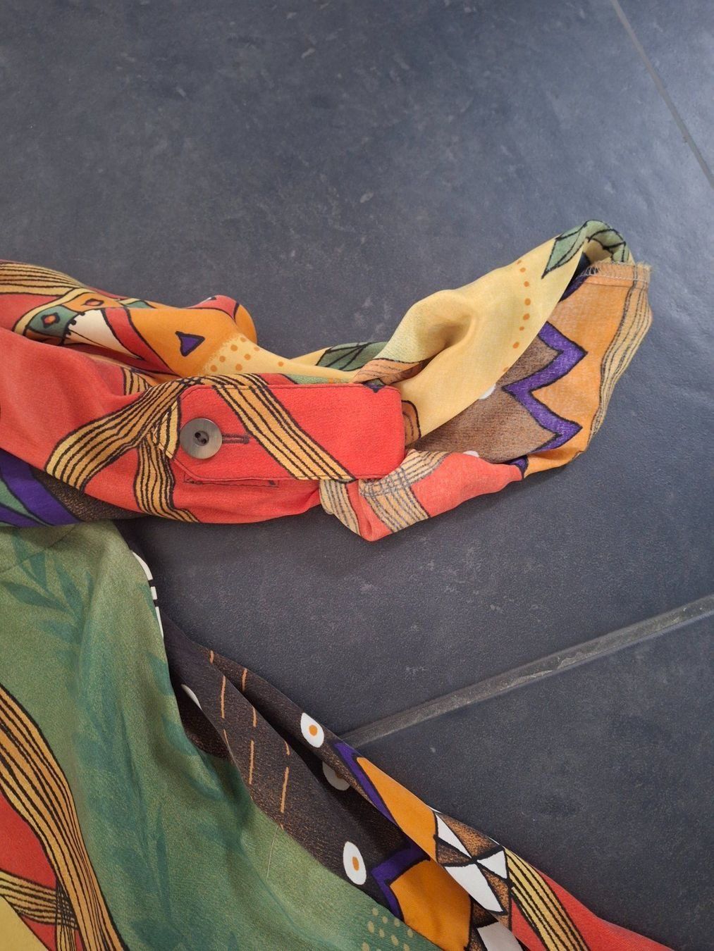Blusen: Bluse "Sempre Piu" Gr. 46, Top Zustand – Gebraucht aus WALTERSWIL SO von thb_ybm8 3