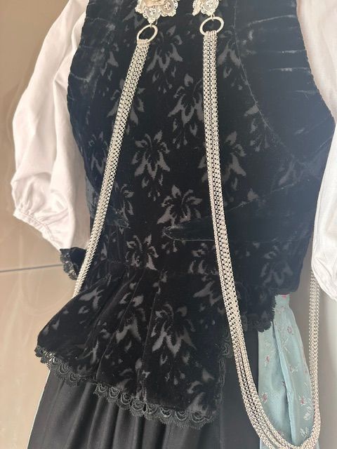 Kostüme: Tracht, Berner Tracht, Gr. 38 – Gebraucht aus Hindelbank von vey_t 5