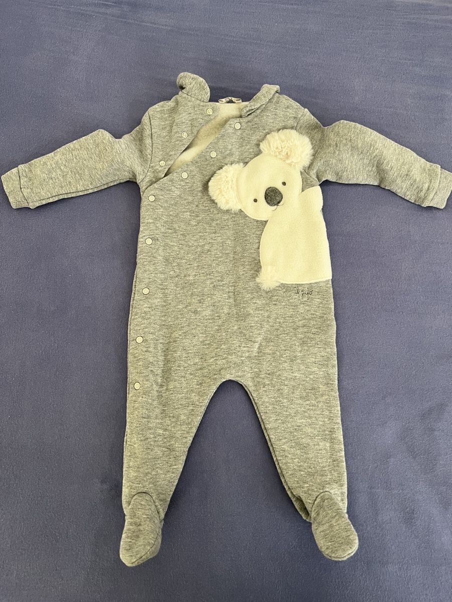 Pyjamas & Ähnliches: Flauschiger Baby-Schlafanzug mit Koala, Grösse 62/68 – Neu (gemäss Beschreibung) aus Reinach AG von Bek24