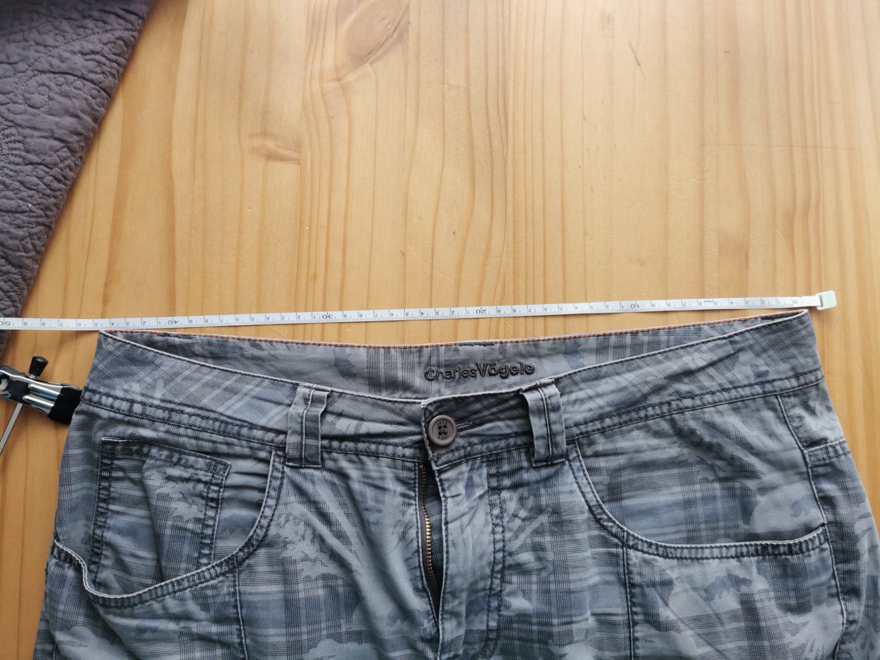 Pantaloni: Cargo-Shorts, Graumeliert, Gr. 42/44 – Usato da Genève venduto da GVMaam 4
