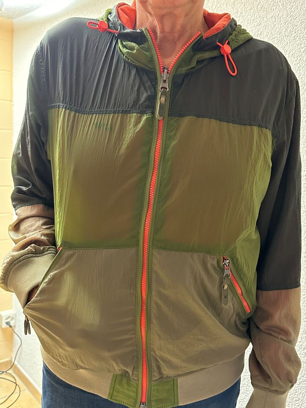 Armani Jacken: Armani Herren Jacke NEU Grösse 54 – Neu (gemäss Beschreibung) aus Freienbach von GerSe019