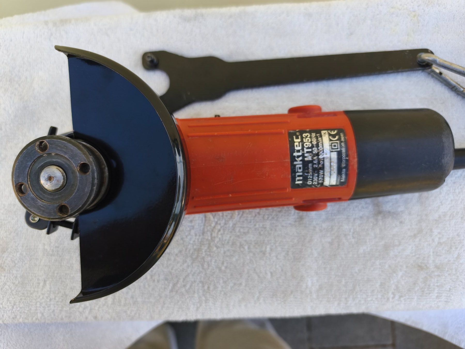 Makita Tutti gli attrezzi: Winkelschleifer Maktec Makita – Usato da Recherswil venduto da Sruscha58 3