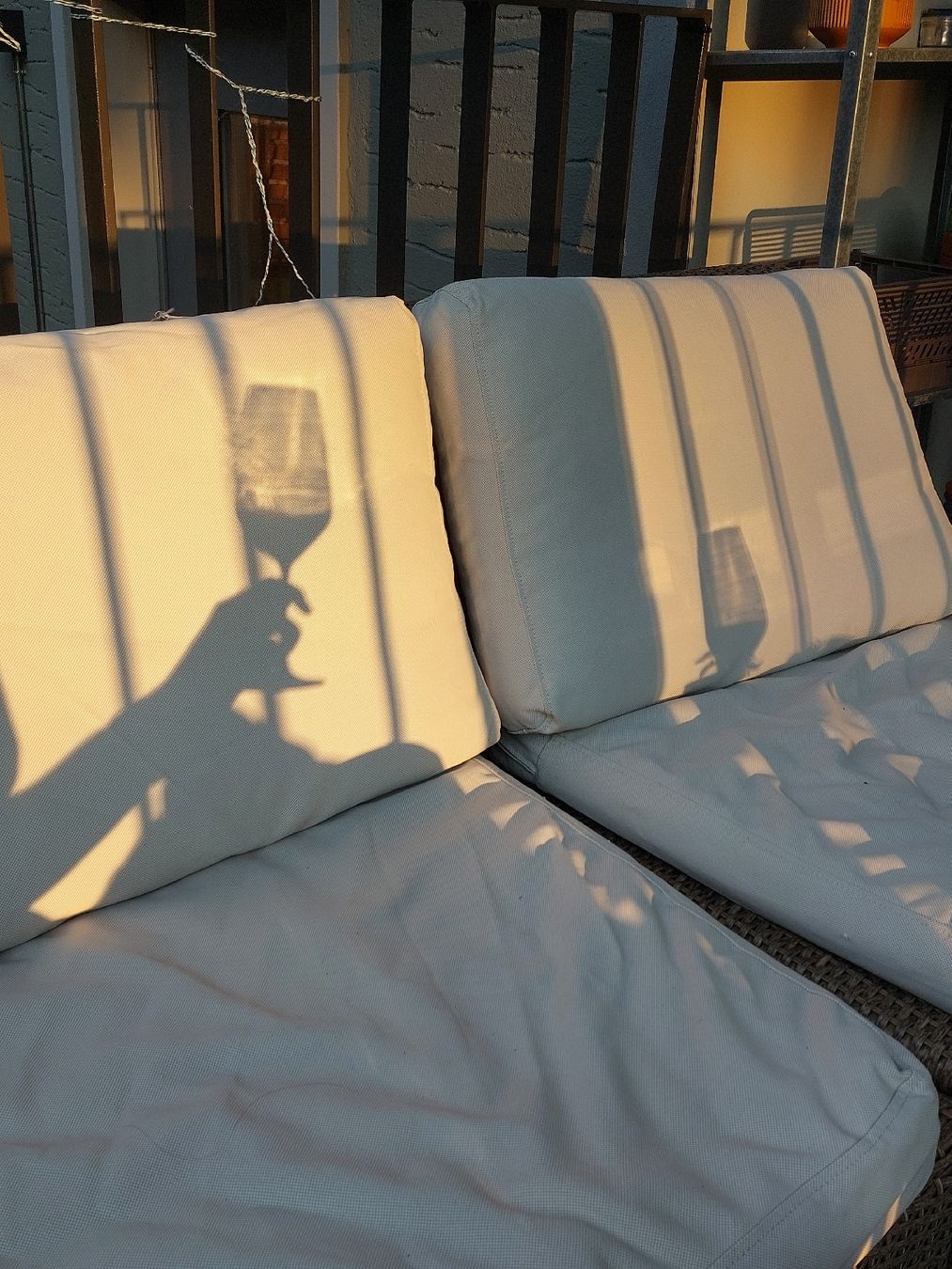 Ikea Divani: Garten Lounge IKEA 2er Sofa mit Kissen – Usato da Zürich venduto da jac_qw7q 5