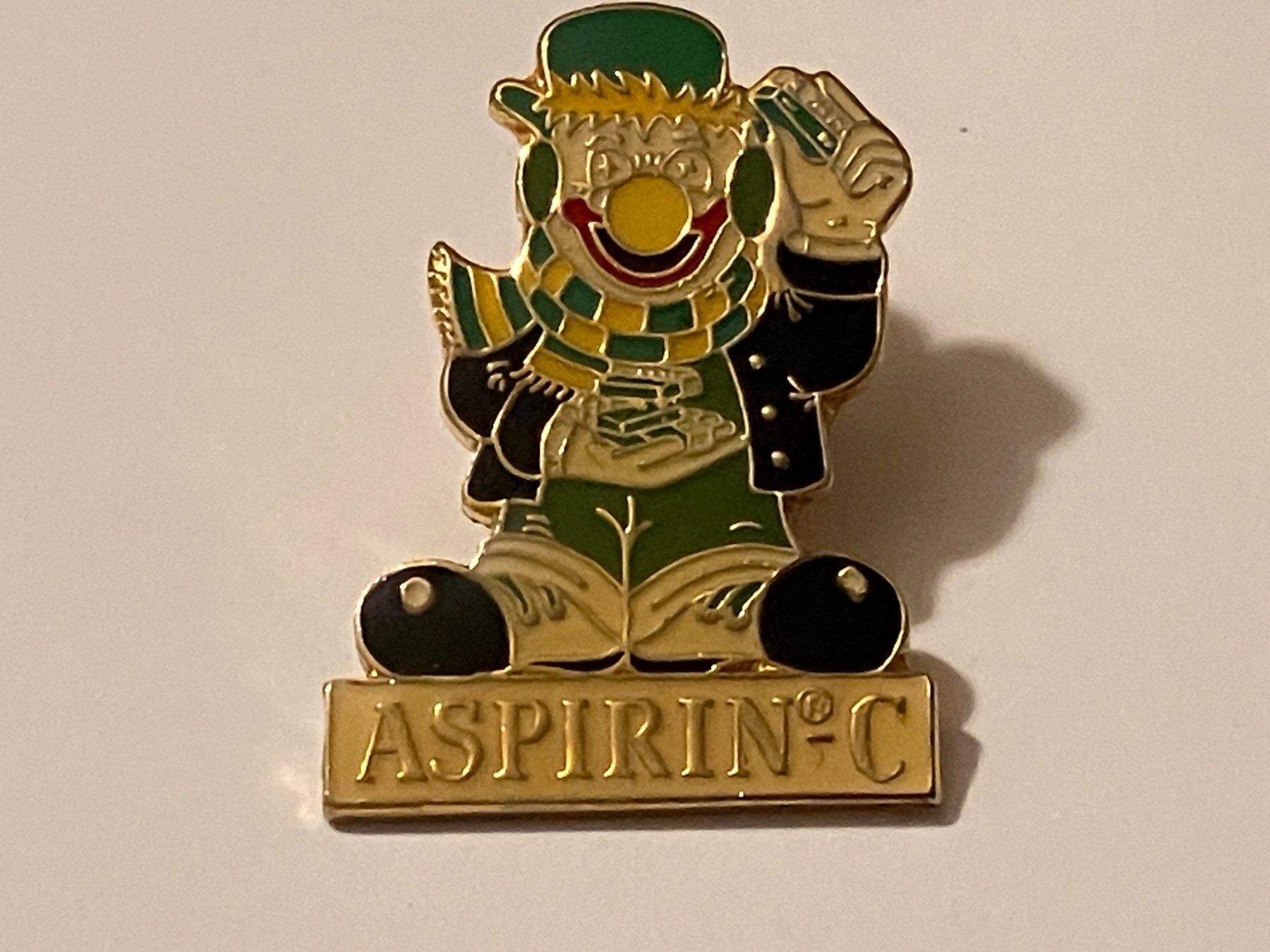 Placchette & Badge: 1 Pin Aspirin C – Usato da Basel venduto da djwwpp