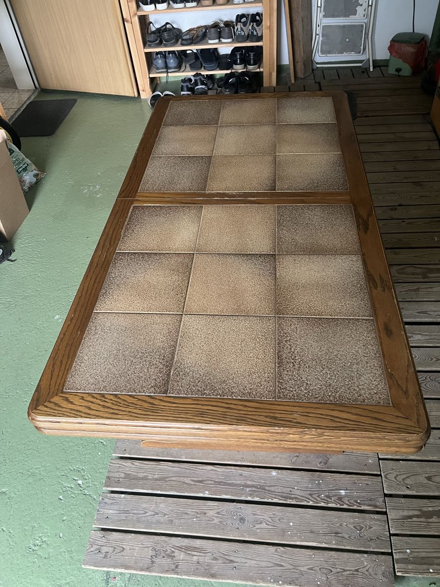 Tables: Couchtisch und Esstisch – D'occasion à steinmaur par rog_m9n9 2