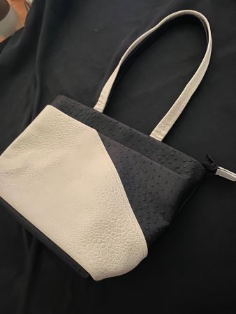 Wunderschöne Handtasche blau-weiss