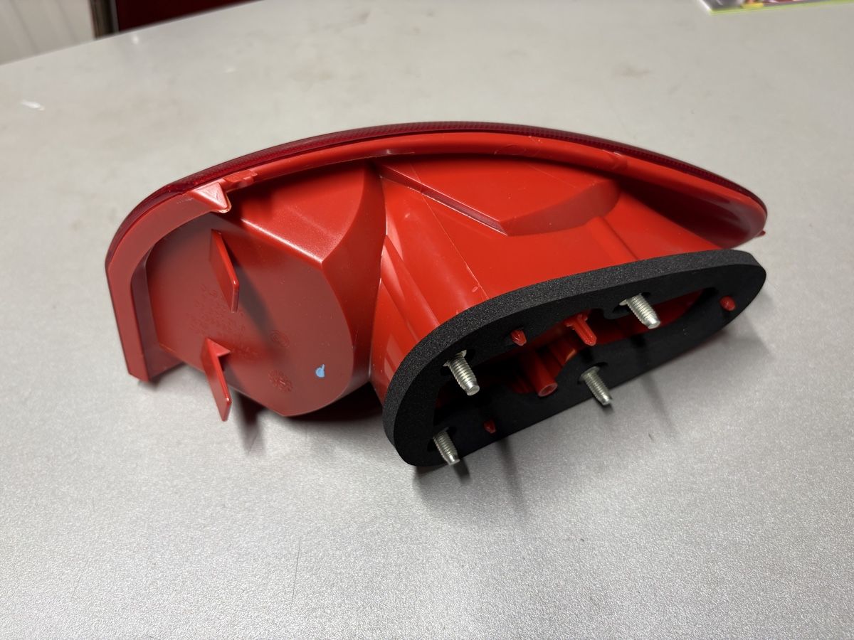 Alfa Romeo Tutti pezzi di ricambio auto: Heckleuchte Alfa Romeo 147 – Nuovo e nell'imballaggio originale da Lotzwil venduto da aff_sh6b 1