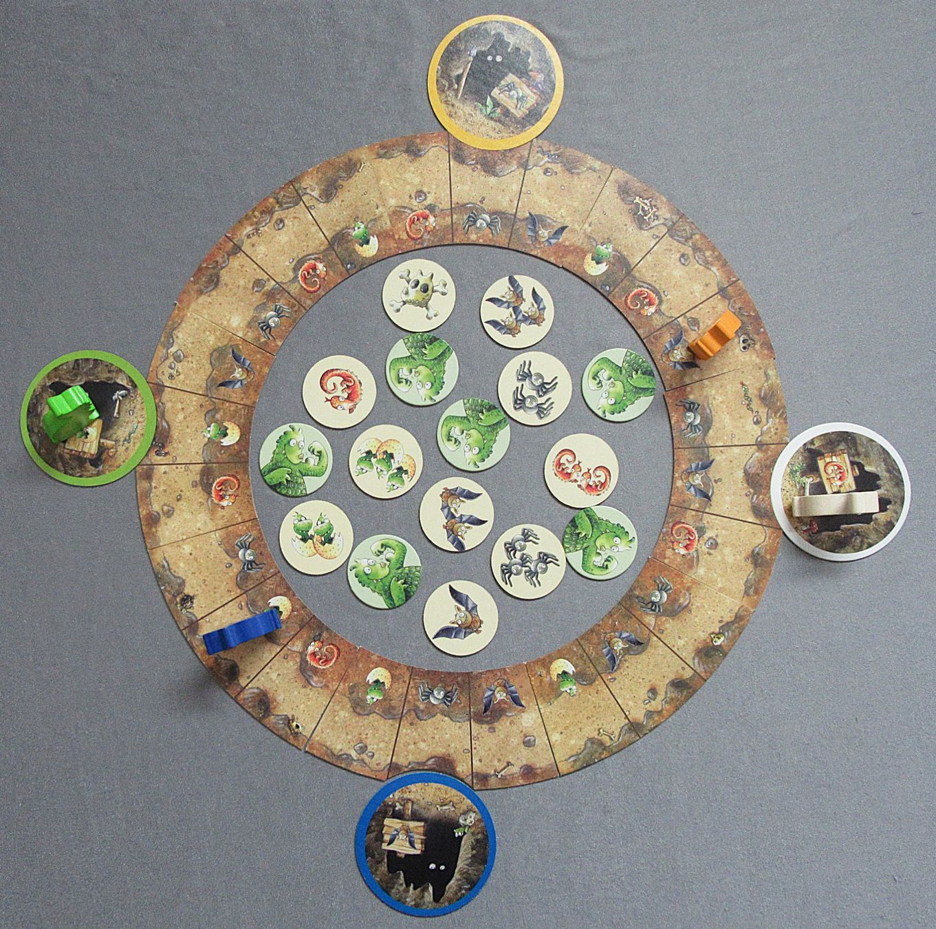 Haba Giochi: HABA - Drachenstark - ein feuriges Drachenrennen – Usato da Auenstein venduto da Padabimbim 4
