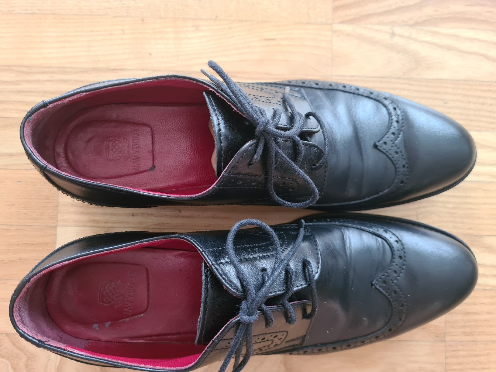 Navyboot Damenschuhe: Navyboot Halbschuhe, Leder, Budapester, gr. 39 schwarz – Gebraucht aus Steinhausen von MilaB 5