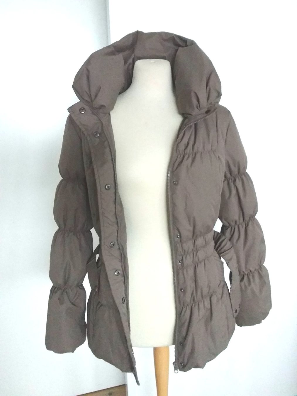 Vero Moda Giacche: VERO MODA Daunenjacke, Gr M – Usato da Immensee venduto da Btrutmann 3