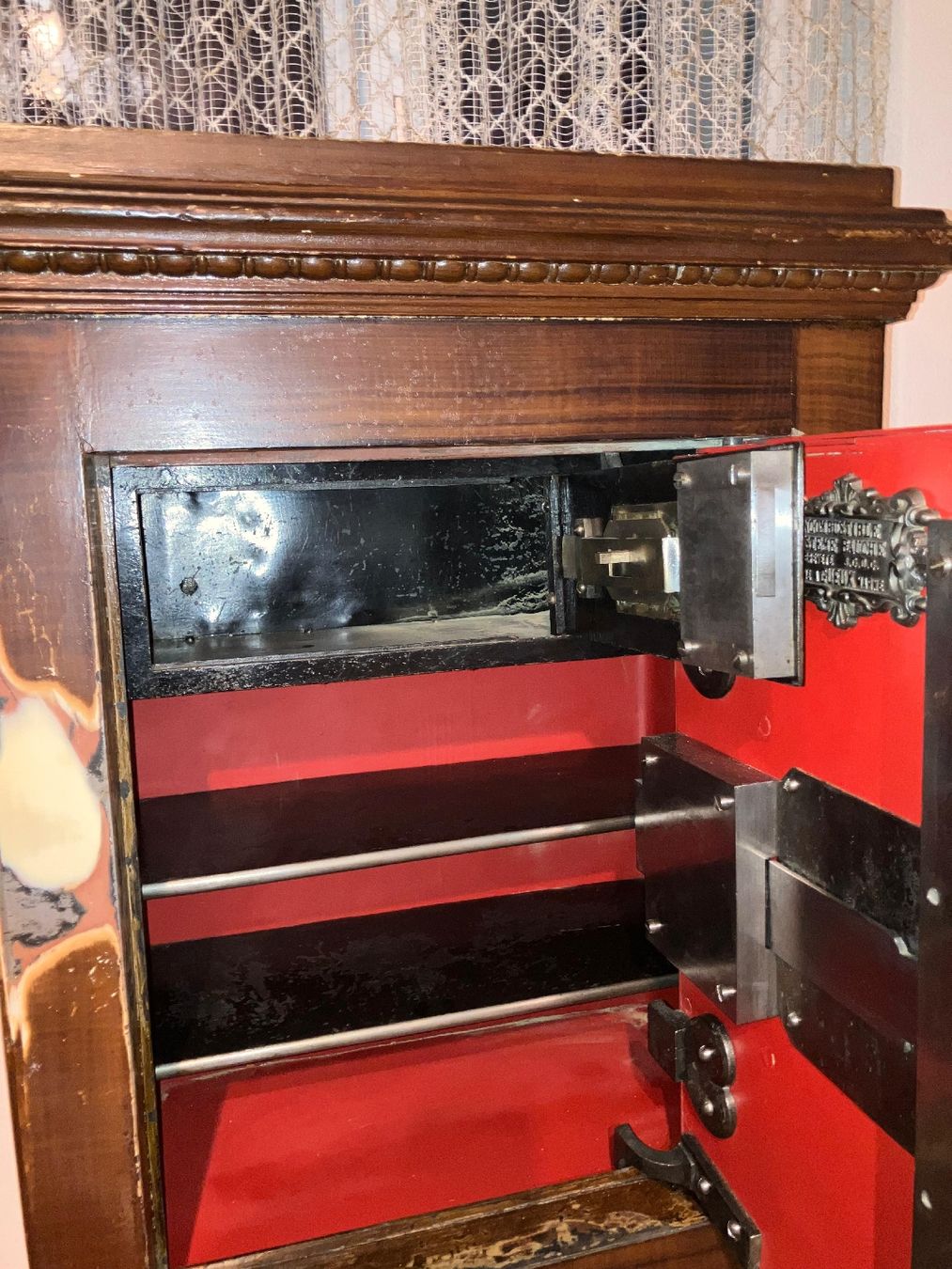 Coffre-fort: Alte Panzerschrank – D'occasion à Sulgen par hor_d7by 3