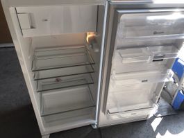 Kühlschrank Bauknecht weiss gut erhaltener Zustand 122/54/54