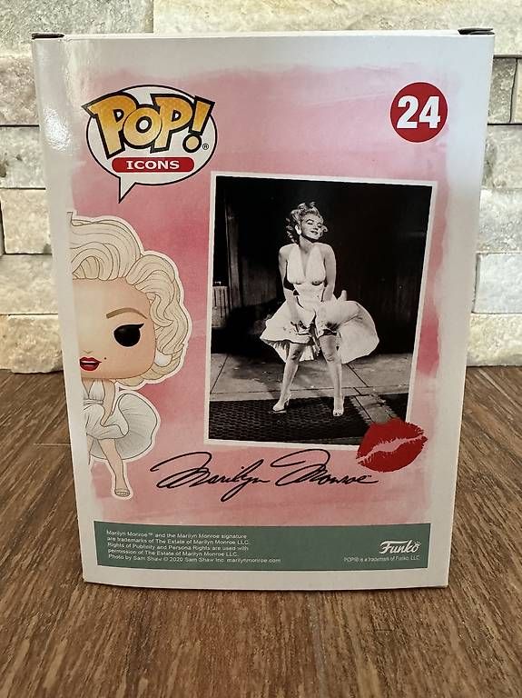 Statuette: Funko Pop Marilyn Monroe – Usato da villa luganese venduto da Massimo123456 1