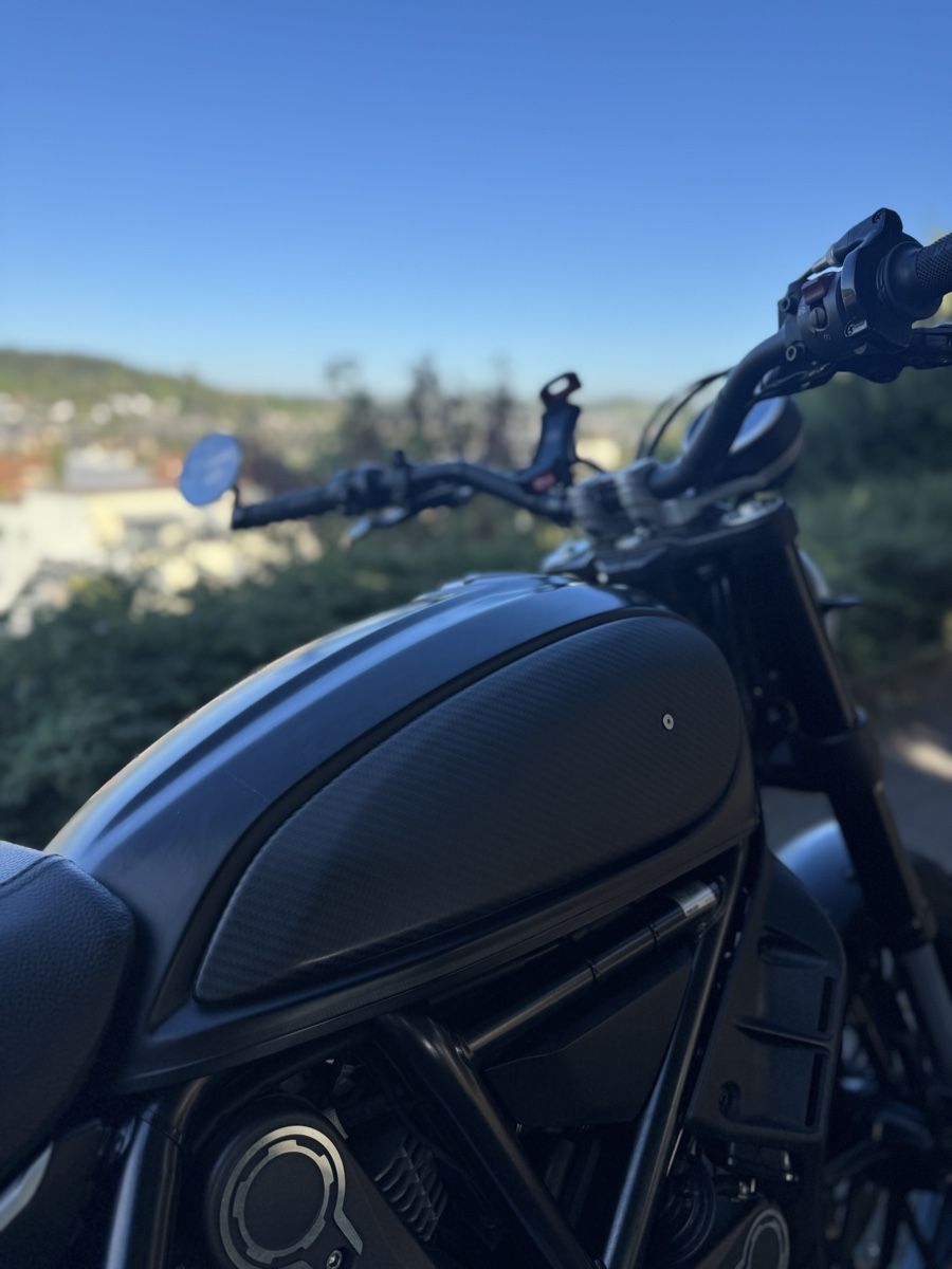 Strada: Ducati Scrambler 800 Full Throttle, Schwarz Matt – Usato da Winterthur venduto da Mulaa 3