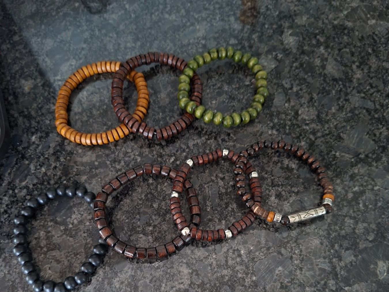 Bracciali & Braccialetti: 7 schöne Armbänder Neuwertig – Nuovo (secondo la descrizione) da Reinach AG venduto da nicki024 1