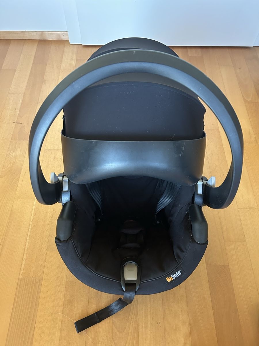 Seggiolini per auto: BeSafe Babyschale schwarz – Usato da Langnau am Albis venduto da Elli2013 1