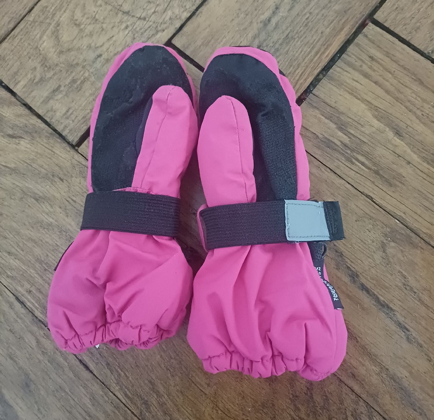 Guanti: Pinke Winterhandschuhe 2-4 Jahre – Usato da Schönenwerd venduto da pomodor 1