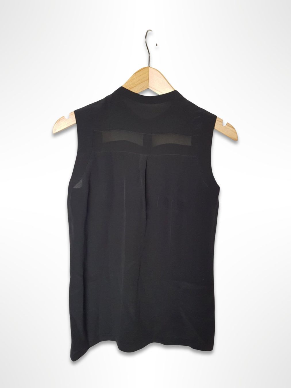 Mexx Camicette: MEXX Schwarze ärmellose Bluse – Usato da Suhr venduto da Restwert_Suhr 1