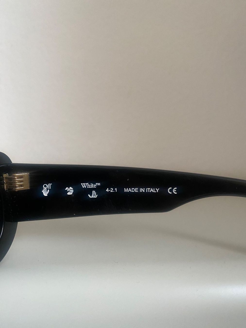 Off-White Occhiali & Lenti: Off-white sunglasses – Nuovo (secondo la descrizione) da Biel/Bienne venduto da Sommer_17 2