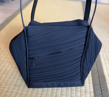 Issey Miyake sac épaule Pleats Please