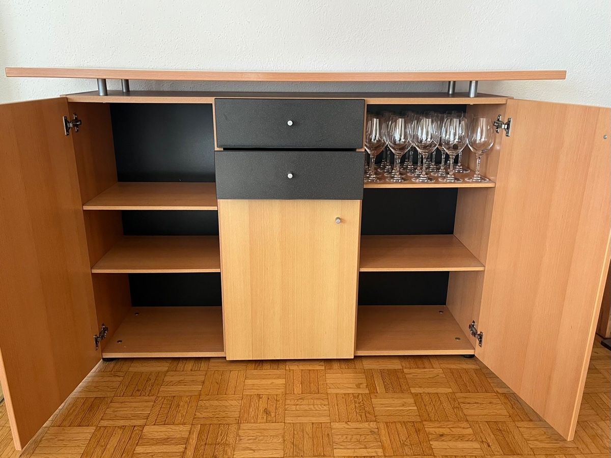 Commodes: Sideboard Buche – D'occasion à Merligen par michelllewalker 1