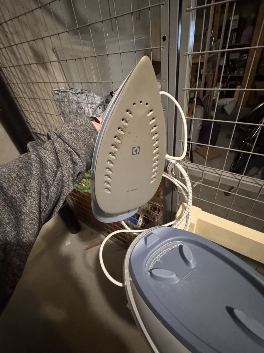 Electrolux Ferri da stiro: Faire à repasser Elektrolux – Usato da Bulle venduto da Leo1202 1