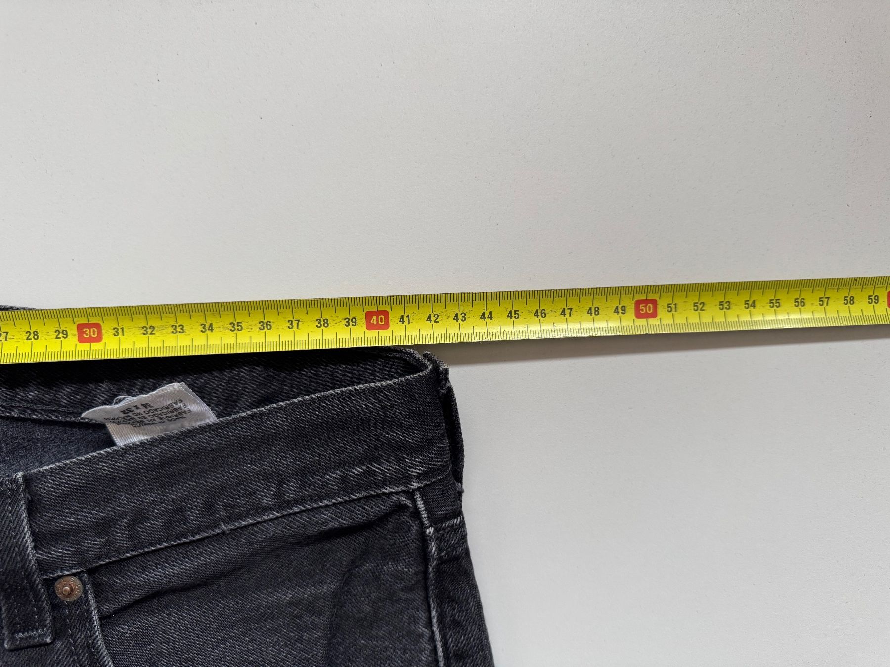 Levi's Jeans: Levis 501 denim W34 L32 – Usato da Neuchâtel venduto da _Easy_to_Find_ 1