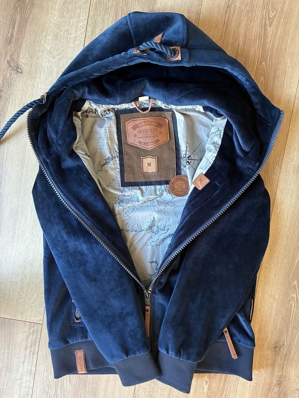 Vestes: Naketano Samtjacke dunkelblau – D'occasion à Winterthur par mausebaer84 1