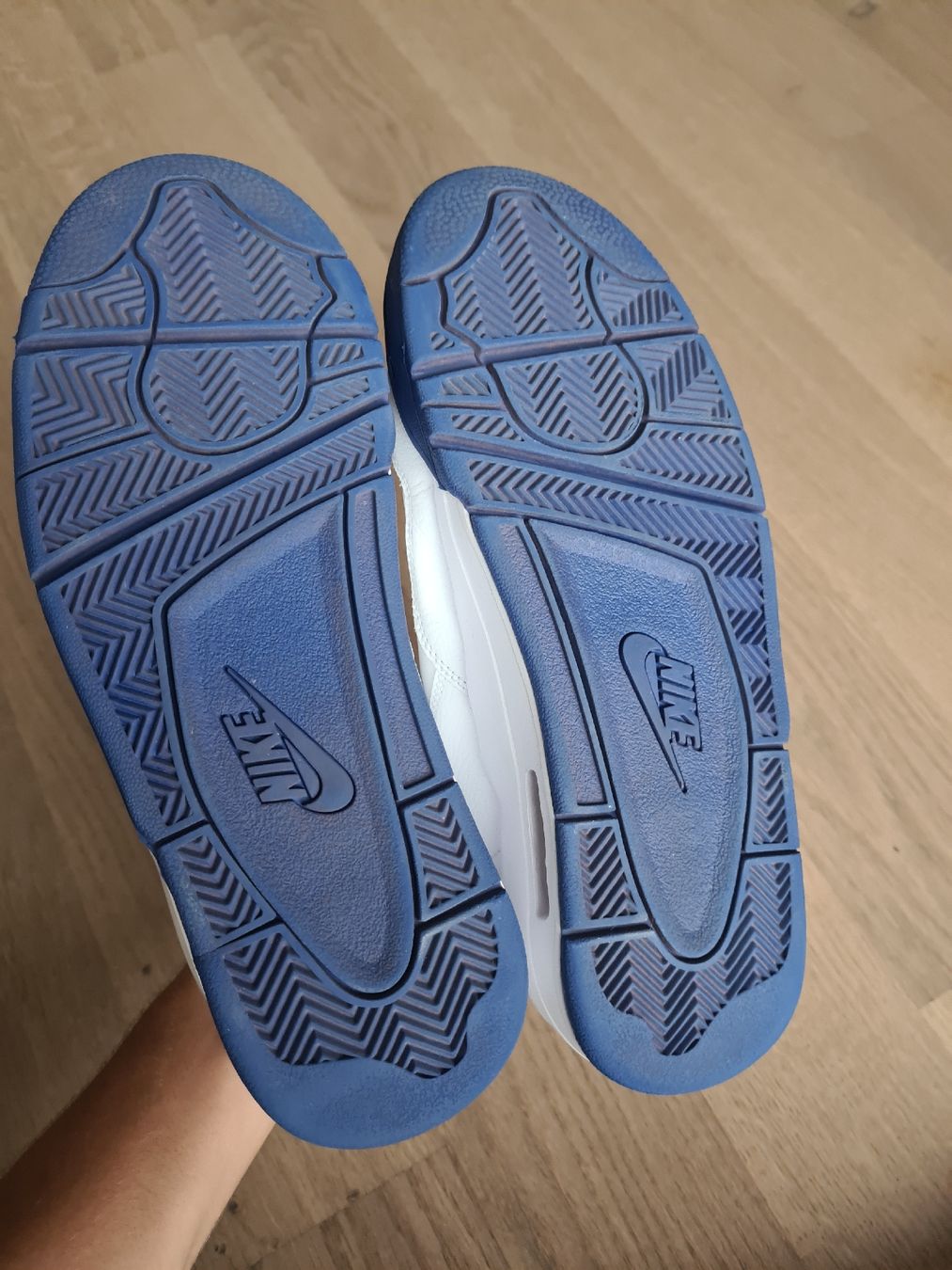 Nike Chaussures hommes: Nike 40.5 – D'occasion à Penthaz par flo_6cvf 3