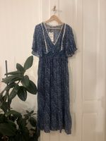 Robe neuve avec étiquette