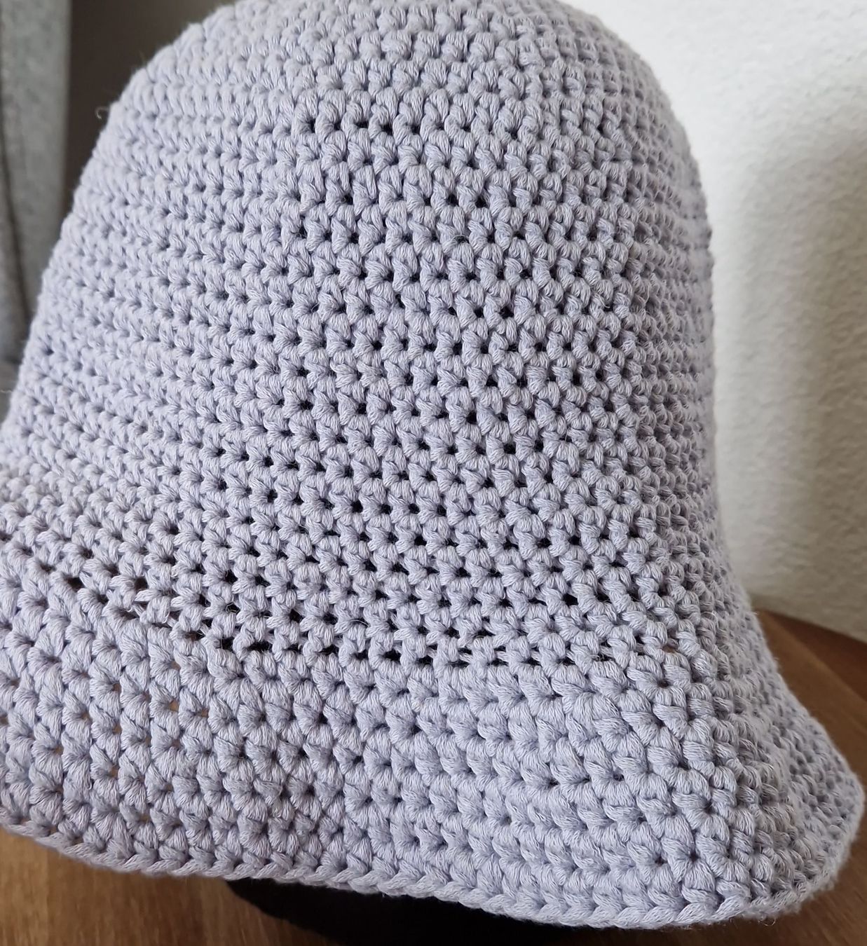 Hüte, Mützen & Caps: Handgemachter Häkelhut Buckethat flieder – Neu (gemäss Beschreibung) aus Zürich von c.line89