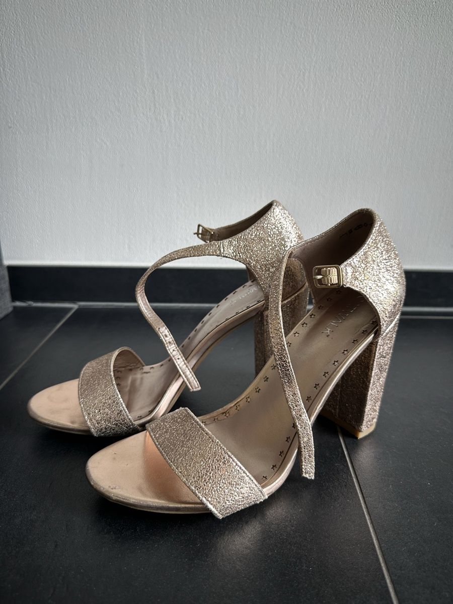 Scarpe da donna: glitzerne High Heels – Usato da Romanshorn venduto da ila_2nzf