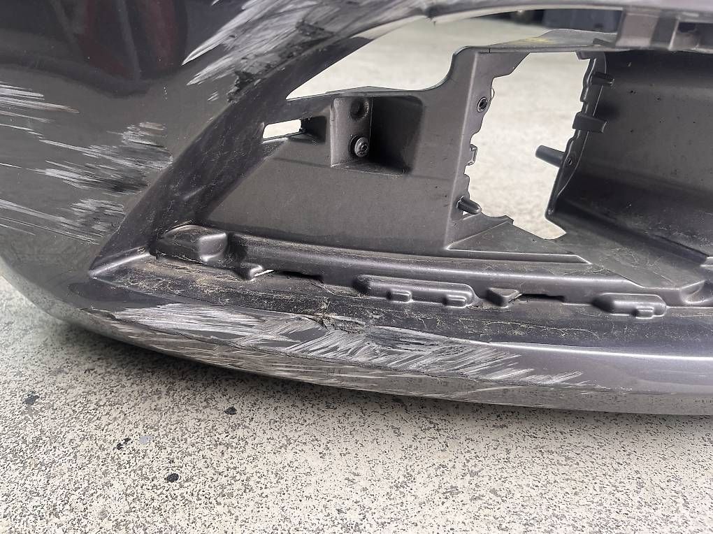 Toutes les pièces auto: Stossstange Renault Talisman – D'occasion à Neuenkirch par Waschbaerbauch 2