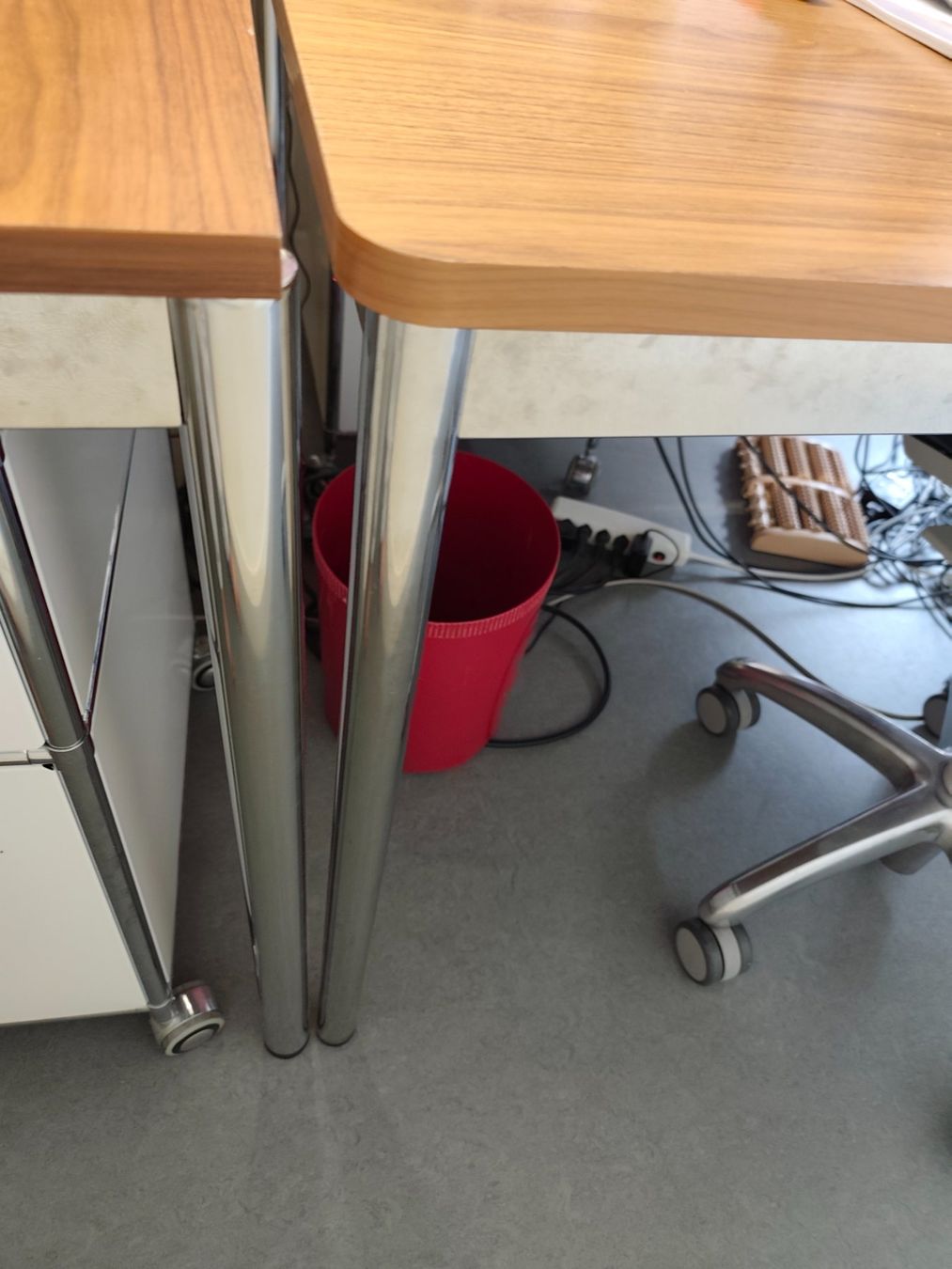 Bureaux: 3x Schreibtisch von System4 – D'occasion à Zürich par Eszter4 1
