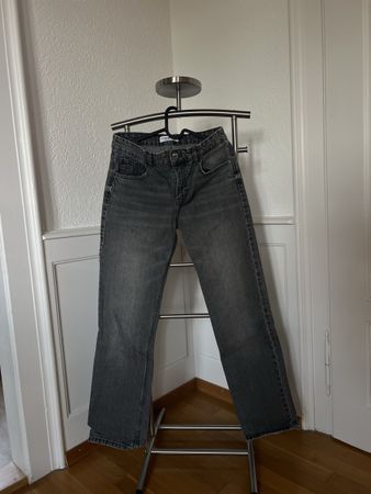 Damen Jeans grau Farbe Grösse 38 gebrauchter Zustan