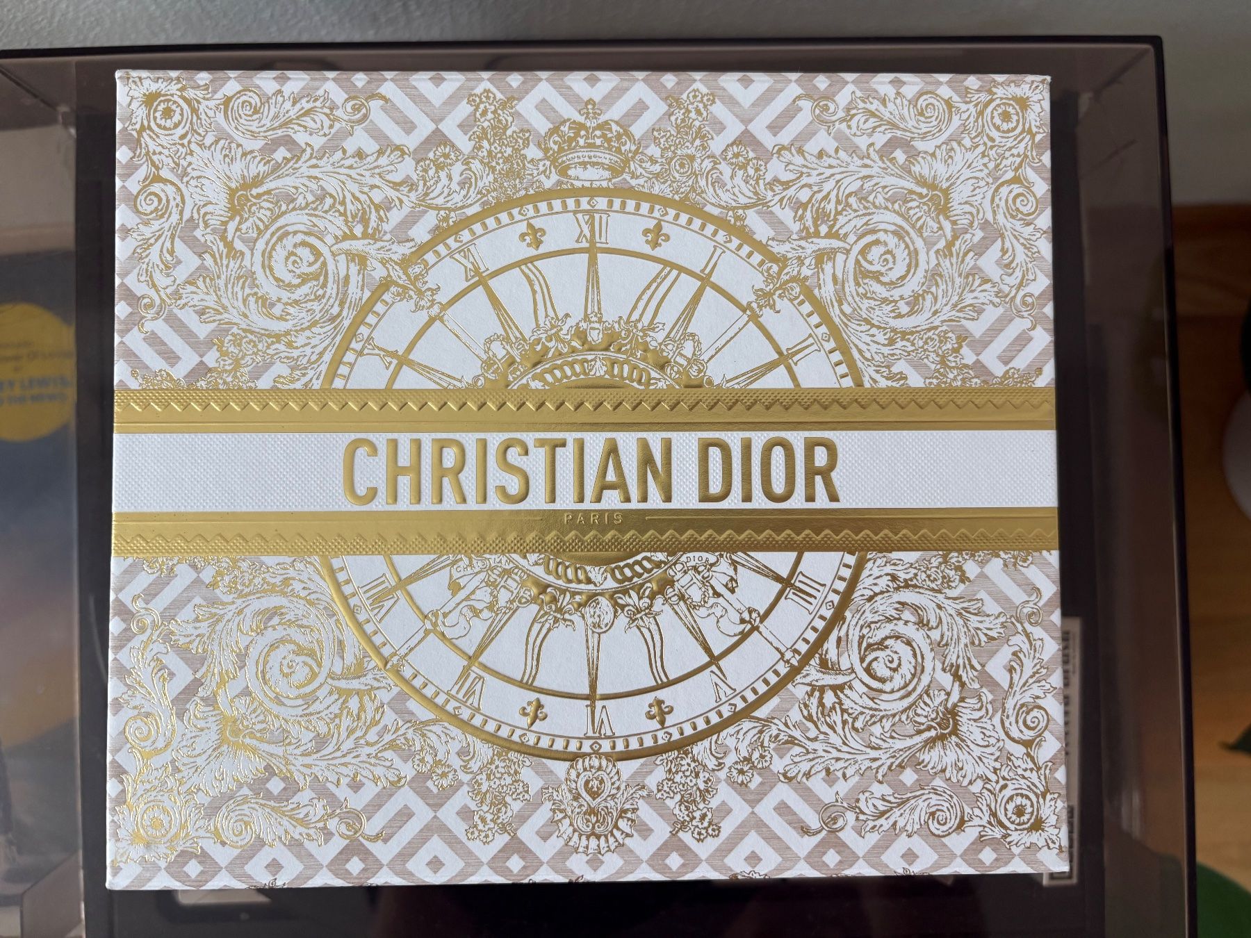 Dior Altro in Decorazioni & Accessori: DIOR Gift box 21 x 18 x 11 cm – Nuovo e nell'imballaggio originale da Muzzano venduto da Sidney_3