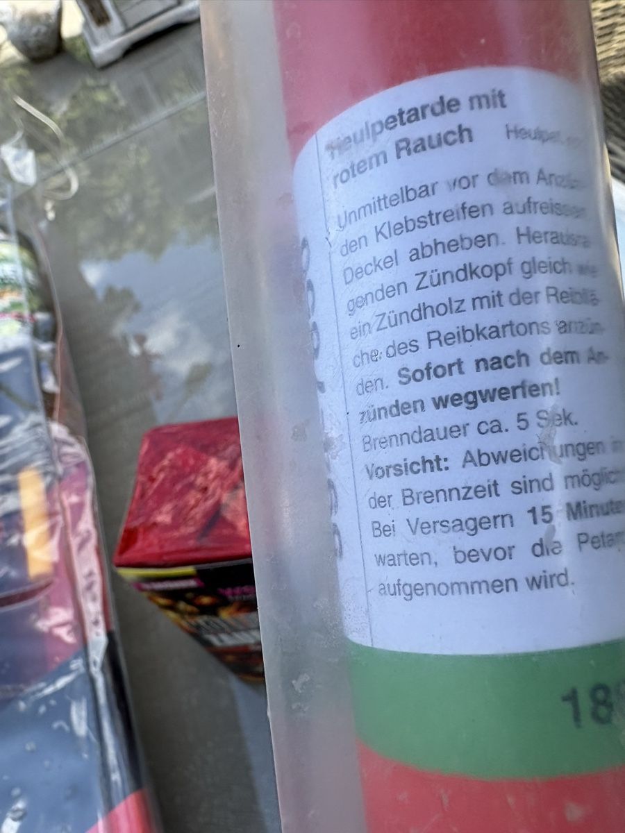 Spielzeuge: Grosses Feuerwerk-Set – Gebraucht aus Zürich von Orionos 1