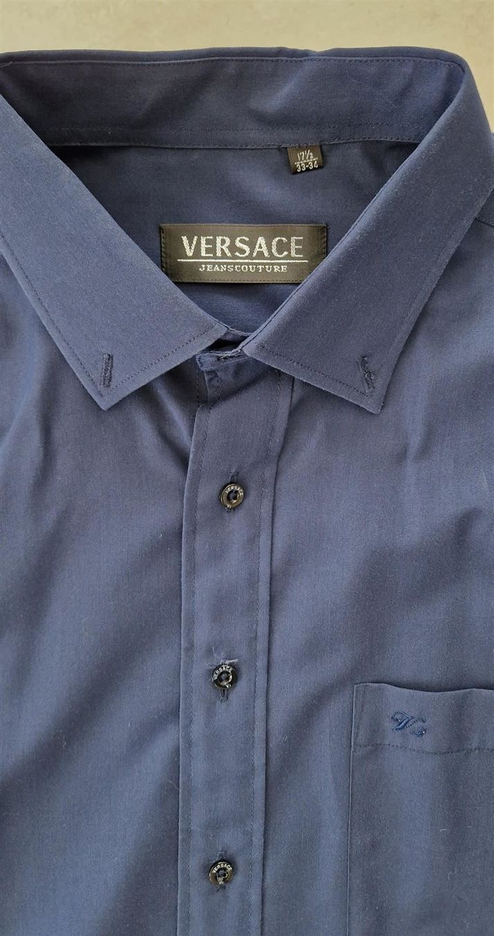 Versace Hemden: ***** Versace Hemd - T33-34 – Neu (gemäss Beschreibung) aus Villaz-St-Pierre von Ubid 1