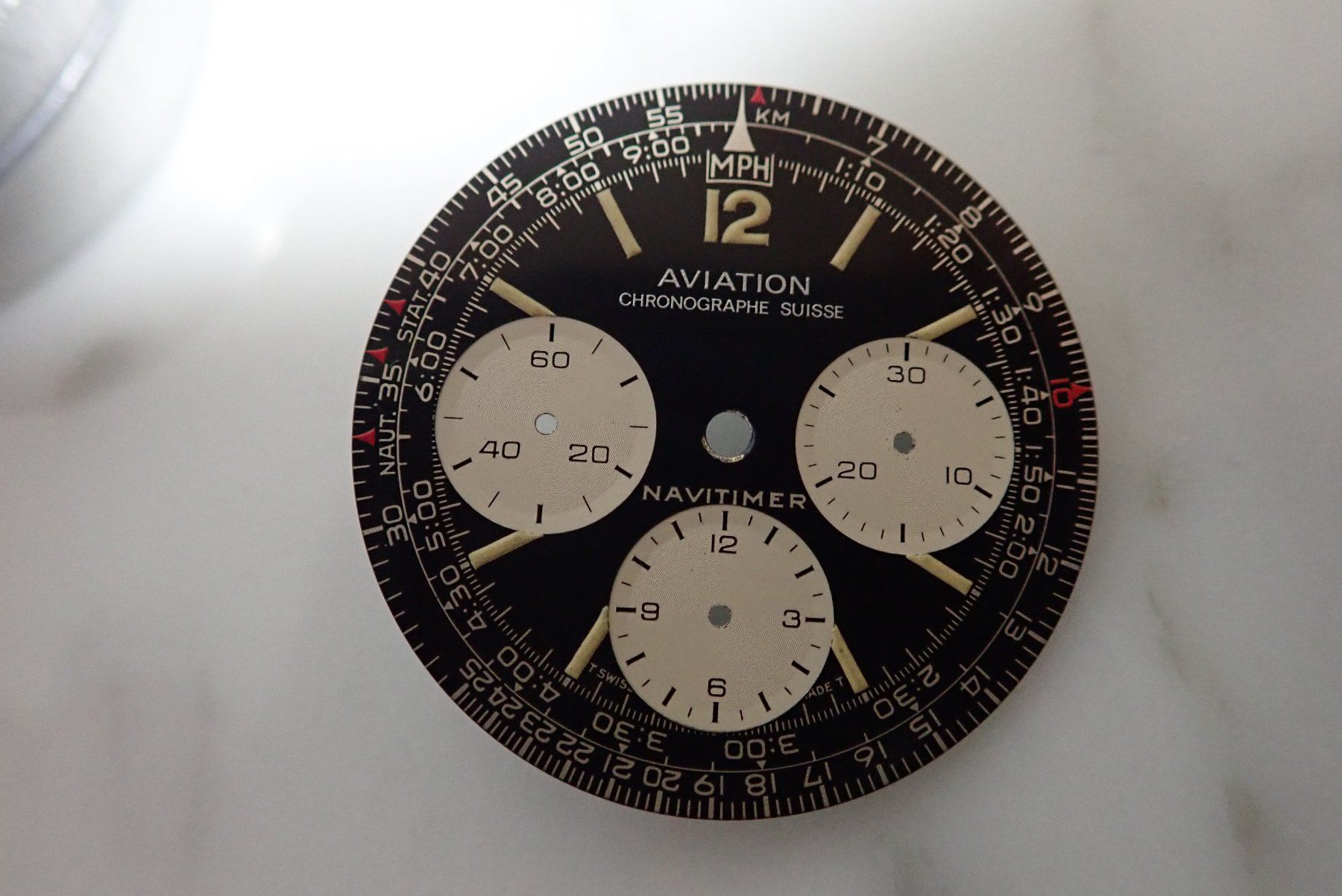 Breitling Orologi: ZIFFERBLATT BREITLING AVIATION CHRONOMETER NAVITIMER 33MM. – Usato da Wohlen AG venduto da kingwatcheshere